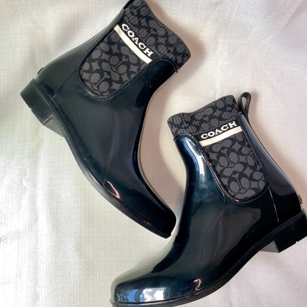Coach Rivington Rain Bootie 8B Black Chelsea Ankle Logo - Picture 3 of 10